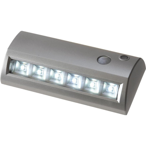 Fulcrum 42-Lumen Silver Motion Sensing/Dusk-To-Dawn 6-LED Outdoor Battery Operated Pathlight Fixture